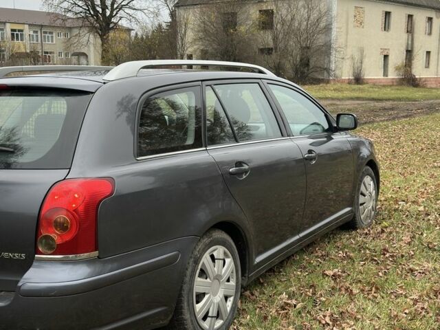 Серый Тойота Авенсис, объемом двигателя 1.8 л и пробегом 200 тыс. км за 5600 $, фото 2 на Automoto.ua