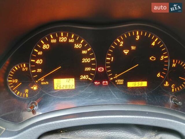 Серый Тойота Авенсис, объемом двигателя 2.2 л и пробегом 262 тыс. км за 6500 $, фото 12 на Automoto.ua