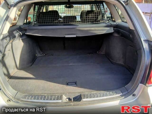 Серый Тойота Авенсис, объемом двигателя 2.2 л и пробегом 404 тыс. км за 5200 $, фото 8 на Automoto.ua