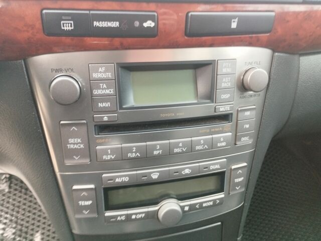 Сірий Тойота Авенсіс, об'ємом двигуна 2.2 л та пробігом 256 тис. км за 6200 $, фото 7 на Automoto.ua