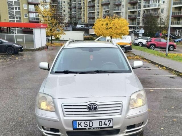 Сірий Тойота Авенсіс, об'ємом двигуна 2 л та пробігом 315 тис. км за 2232 $, фото 2 на Automoto.ua