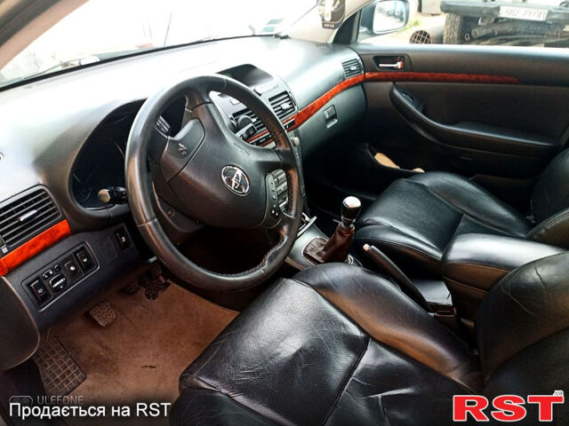 Сірий Тойота Авенсіс, об'ємом двигуна 2.2 л та пробігом 264 тис. км за 6000 $, фото 3 на Automoto.ua