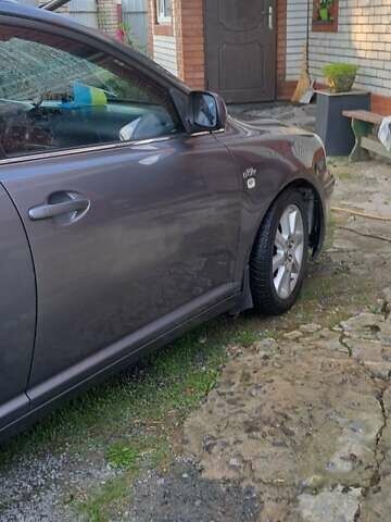 Серый Тойота Авенсис, объемом двигателя 2.2 л и пробегом 230 тыс. км за 4700 $, фото 5 на Automoto.ua