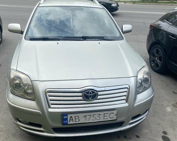 Сірий Тойота Авенсіс, об'ємом двигуна 2.2 л та пробігом 320 тис. км за 5300 $, фото 1 на Automoto.ua