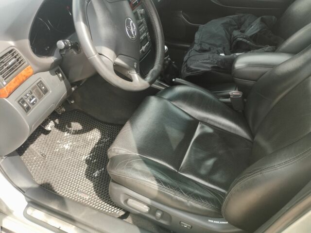 Сірий Тойота Авенсіс, об'ємом двигуна 2.2 л та пробігом 256 тис. км за 6200 $, фото 6 на Automoto.ua