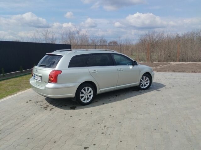 Сірий Тойота Авенсіс, об'ємом двигуна 2.2 л та пробігом 256 тис. км за 6200 $, фото 1 на Automoto.ua