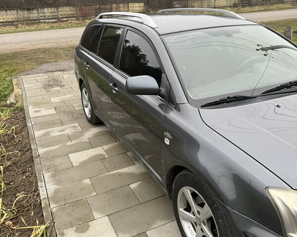 Серый Тойота Авенсис, объемом двигателя 2.23 л и пробегом 240 тыс. км за 4800 $, фото 4 на Automoto.ua