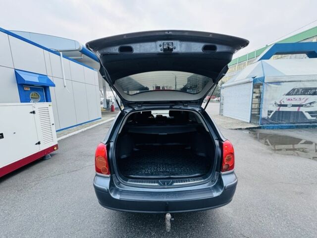 Серый Тойота Авенсис, объемом двигателя 2 л и пробегом 231 тыс. км за 2950 $, фото 19 на Automoto.ua