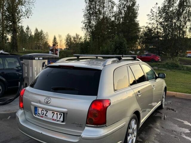 Серый Тойота Авенсис, объемом двигателя 2.2 л и пробегом 280 тыс. км за 2281 $, фото 4 на Automoto.ua