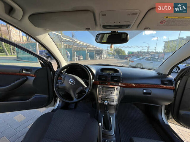 Сірий Тойота Авенсіс, об'ємом двигуна 1.8 л та пробігом 265 тис. км за 5999 $, фото 18 на Automoto.ua