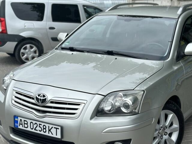 Серый Тойота Авенсис, объемом двигателя 0 л и пробегом 200 тыс. км за 7000 $, фото 5 на Automoto.ua