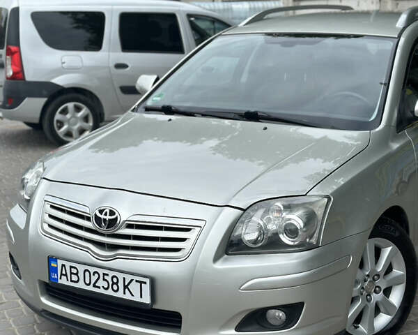 Сірий Тойота Авенсіс, об'ємом двигуна 1.8 л та пробігом 200 тис. км за 7500 $, фото 20 на Automoto.ua