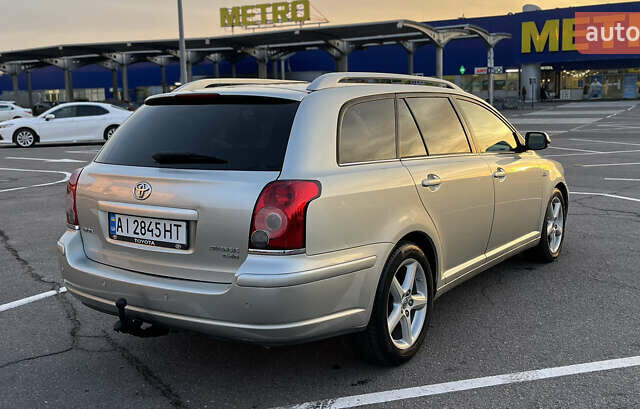 Серый Тойота Авенсис, объемом двигателя 2.2 л и пробегом 299 тыс. км за 7200 $, фото 5 на Automoto.ua