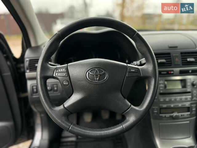 Серый Тойота Авенсис, объемом двигателя 1.8 л и пробегом 219 тыс. км за 6700 $, фото 27 на Automoto.ua