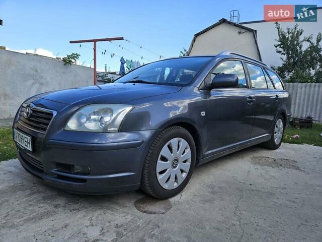 Серый Тойота Авенсис, объемом двигателя 1.79 л и пробегом 224 тыс. км за 7400 $, фото 3 на Automoto.ua
