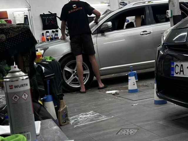 Серый Тойота Авенсис, объемом двигателя 2.2 л и пробегом 311 тыс. км за 5500 $, фото 4 на Automoto.ua