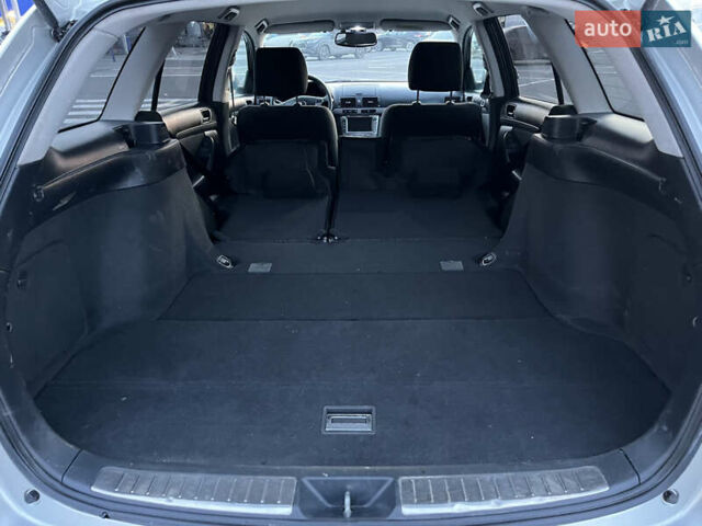 Серый Тойота Авенсис, объемом двигателя 2.2 л и пробегом 299 тыс. км за 7200 $, фото 30 на Automoto.ua