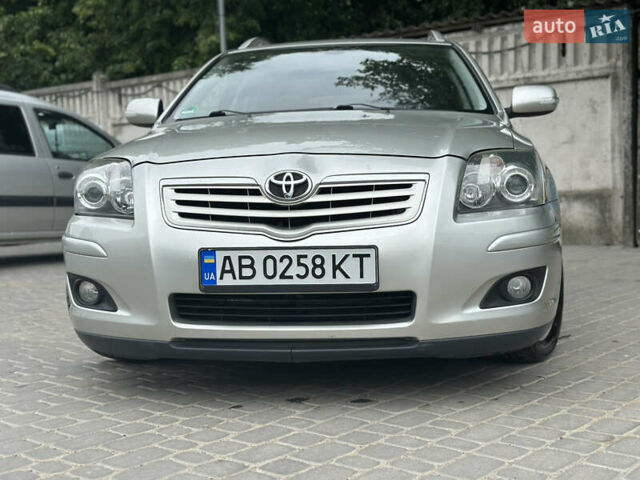 Сірий Тойота Авенсіс, об'ємом двигуна 1.8 л та пробігом 200 тис. км за 7500 $, фото 18 на Automoto.ua