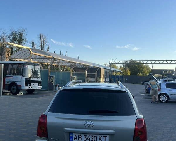 Сірий Тойота Авенсіс, об'ємом двигуна 1.8 л та пробігом 265 тис. км за 5999 $, фото 3 на Automoto.ua