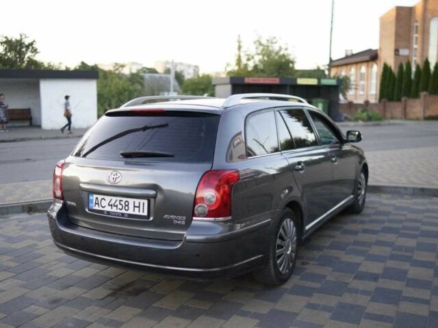 Серый Тойота Авенсис, объемом двигателя 2 л и пробегом 259 тыс. км за 4800 $, фото 4 на Automoto.ua