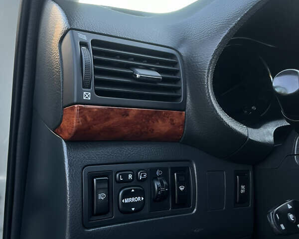 Сірий Тойота Авенсіс, об'ємом двигуна 1.8 л та пробігом 265 тис. км за 5999 $, фото 31 на Automoto.ua