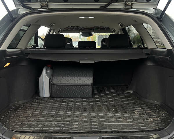 Серый Тойота Авенсис, объемом двигателя 2.2 л и пробегом 201 тыс. км за 7250 $, фото 11 на Automoto.ua