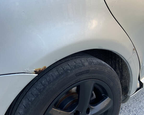 Серый Тойота Авенсис, объемом двигателя 2.23 л и пробегом 306 тыс. км за 5200 $, фото 8 на Automoto.ua