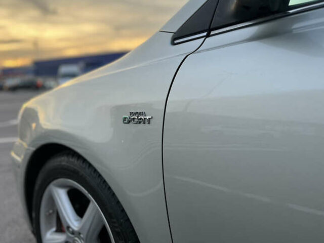 Серый Тойота Авенсис, объемом двигателя 2.2 л и пробегом 299 тыс. км за 7200 $, фото 9 на Automoto.ua