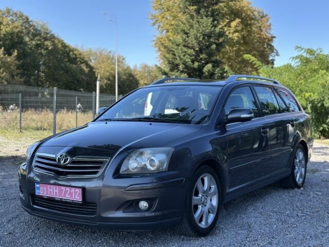Серый Тойота Авенсис, объемом двигателя 1.8 л и пробегом 219 тыс. км за 7000 $, фото 2 на Automoto.ua