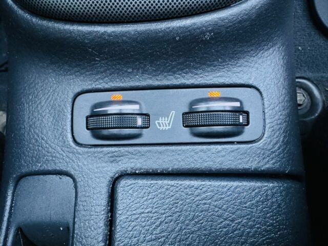 Серый Тойота Авенсис, объемом двигателя 2 л и пробегом 231 тыс. км за 2950 $, фото 15 на Automoto.ua