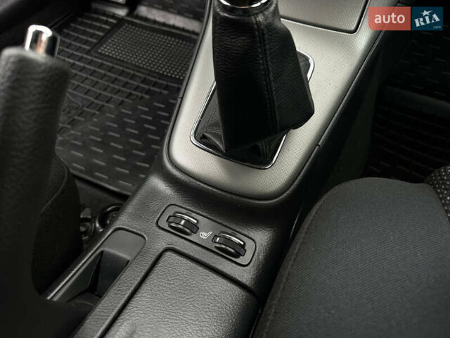 Серый Тойота Авенсис, объемом двигателя 1.8 л и пробегом 219 тыс. км за 6700 $, фото 30 на Automoto.ua