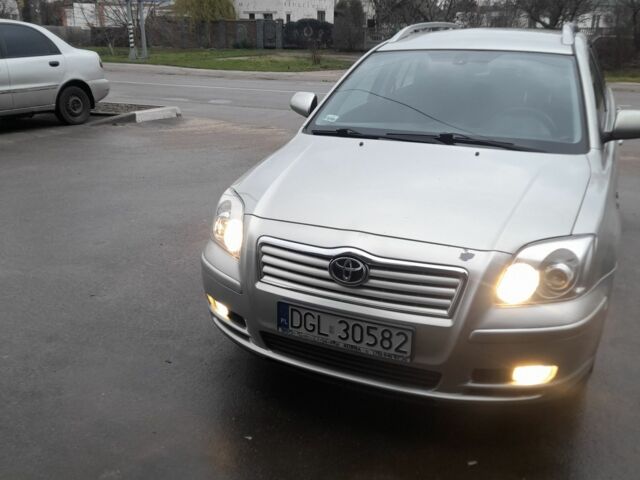 Серый Тойота Авенсис, объемом двигателя 2 л и пробегом 300 тыс. км за 2550 $, фото 12 на Automoto.ua