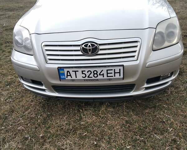 Сірий Тойота Авенсіс, об'ємом двигуна 2.2 л та пробігом 302 тис. км за 6350 $, фото 1 на Automoto.ua