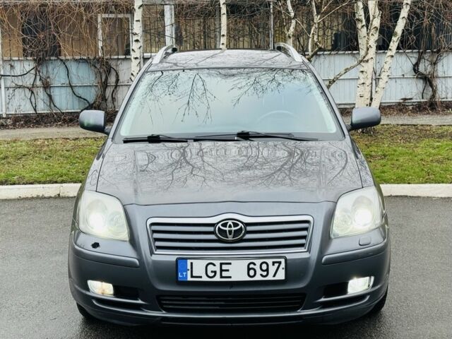 Серый Тойота Авенсис, объемом двигателя 2 л и пробегом 231 тыс. км за 2950 $, фото 4 на Automoto.ua