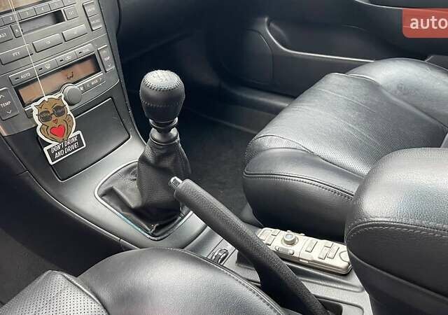 Серый Тойота Авенсис, объемом двигателя 2.2 л и пробегом 299 тыс. км за 7490 $, фото 20 на Automoto.ua