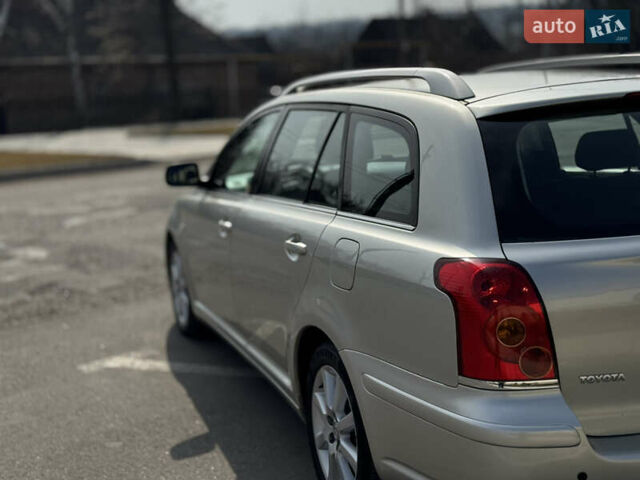 Серый Тойота Авенсис, объемом двигателя 2 л и пробегом 229 тыс. км за 6300 $, фото 10 на Automoto.ua