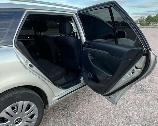 Серый Тойота Авенсис, объемом двигателя 1.79 л и пробегом 181 тыс. км за 6200 $, фото 20 на Automoto.ua