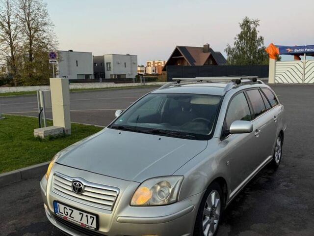 Серый Тойота Авенсис, объемом двигателя 2.2 л и пробегом 280 тыс. км за 2281 $, фото 1 на Automoto.ua