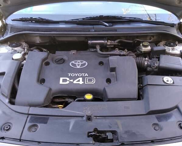 Сірий Тойота Авенсіс, об'ємом двигуна 0 л та пробігом 273 тис. км за 5300 $, фото 3 на Automoto.ua