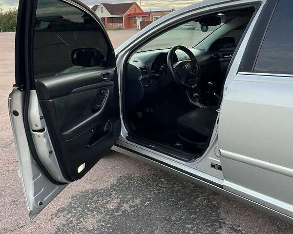 Серый Тойота Авенсис, объемом двигателя 1.79 л и пробегом 181 тыс. км за 6200 $, фото 32 на Automoto.ua