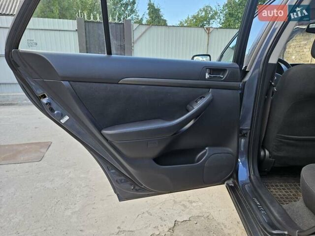 Серый Тойота Авенсис, объемом двигателя 1.79 л и пробегом 224 тыс. км за 7400 $, фото 11 на Automoto.ua