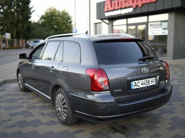 Серый Тойота Авенсис, объемом двигателя 2 л и пробегом 259 тыс. км за 4800 $, фото 3 на Automoto.ua