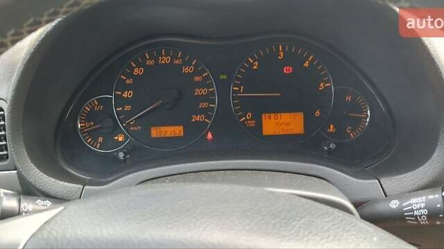 Серый Тойота Авенсис, объемом двигателя 2.2 л и пробегом 192 тыс. км за 7500 $, фото 13 на Automoto.ua