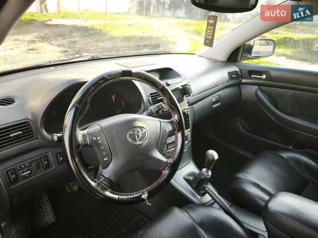 Сірий Тойота Авенсіс, об'ємом двигуна 2 л та пробігом 381 тис. км за 6000 $, фото 13 на Automoto.ua