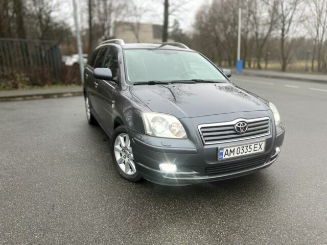 Серый Тойота Авенсис, объемом двигателя 2.2 л и пробегом 411 тыс. км за 5800 $, фото 2 на Automoto.ua