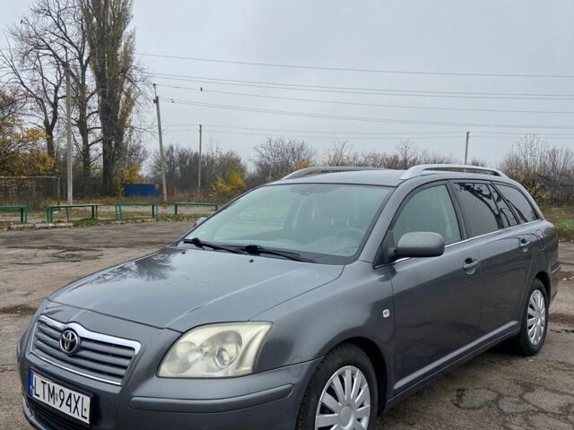Серый Тойота Авенсис, объемом двигателя 2 л и пробегом 300 тыс. км за 3100 $, фото 1 на Automoto.ua