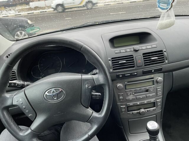 Сірий Тойота Авенсіс, об'ємом двигуна 2.2 л та пробігом 333 тис. км за 5300 $, фото 5 на Automoto.ua