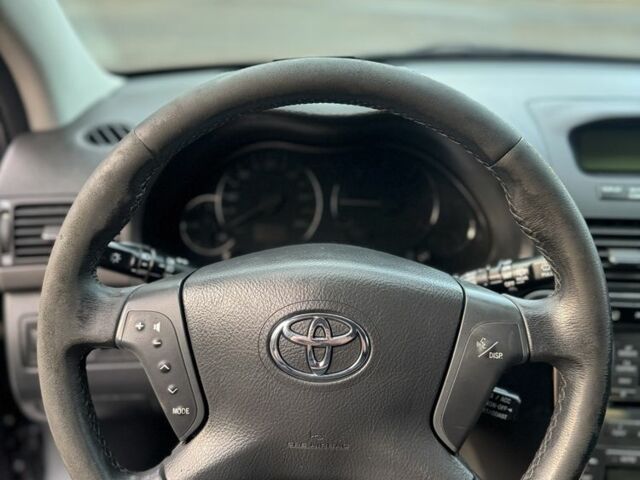 Сірий Тойота Авенсіс, об'ємом двигуна 2 л та пробігом 250 тис. км за 3250 $, фото 12 на Automoto.ua