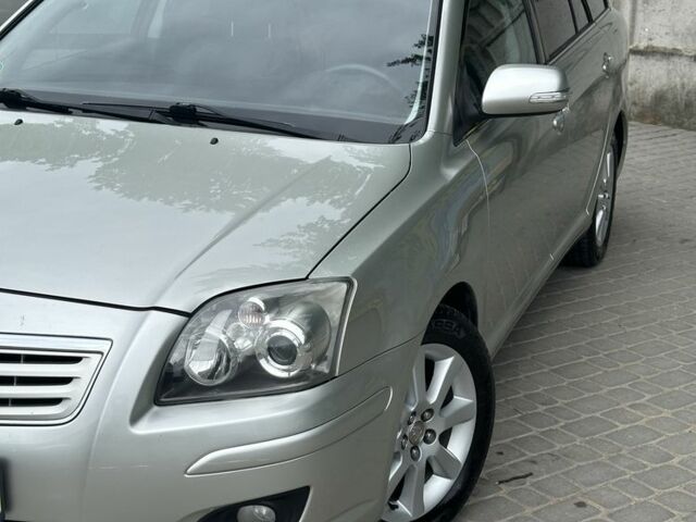 Серый Тойота Авенсис, объемом двигателя 0 л и пробегом 200 тыс. км за 7000 $, фото 14 на Automoto.ua