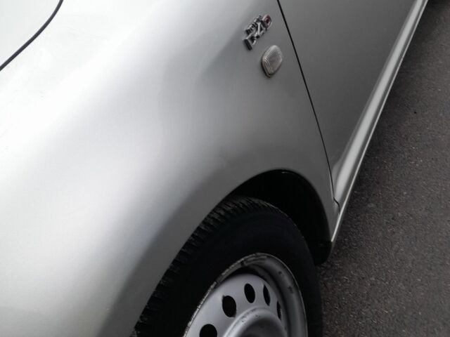 Серый Тойота Авенсис, объемом двигателя 2 л и пробегом 300 тыс. км за 2550 $, фото 13 на Automoto.ua